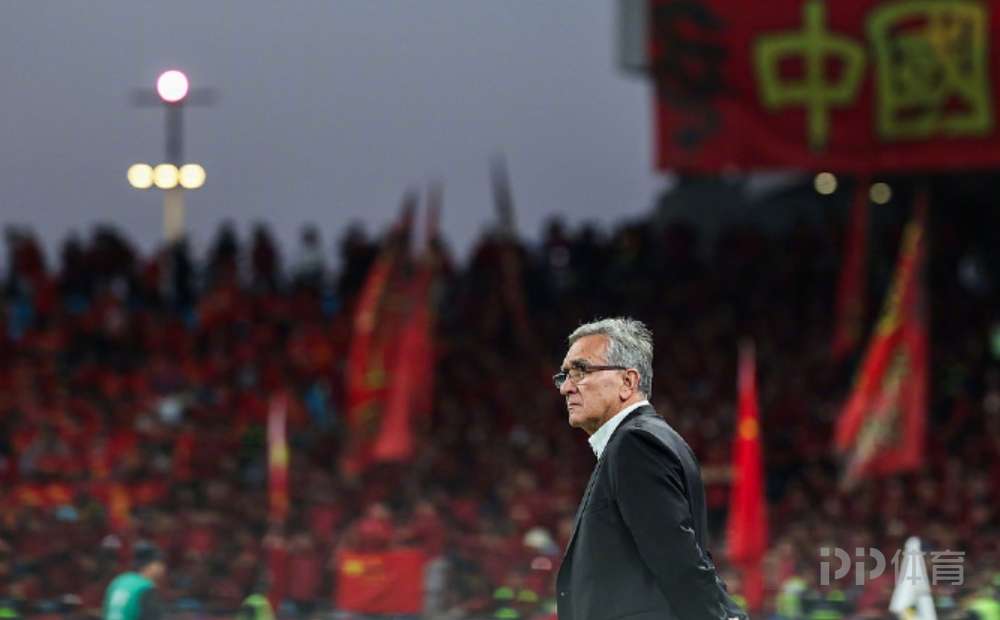 马丁冲顶膝,碰塔利亚菲,科头部,开云体育,开云体育官网,开云体育app,开云体育app下载